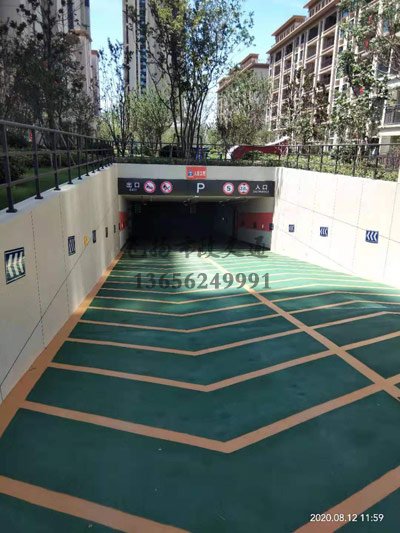 西安停車場車位劃線多少錢一個(gè)，西安停車場劃線施工的價(jià)格？