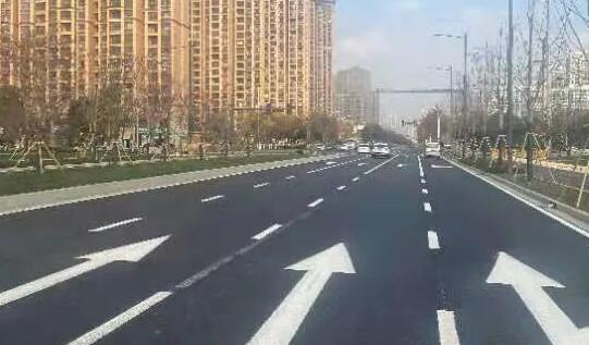 蘇州小區(qū)內(nèi)的市政道路應(yīng)如何劃線？