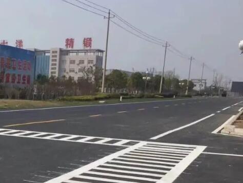 蘇州道路劃線漆施工多少錢一米？飛揚(yáng)市政價(jià)格合理