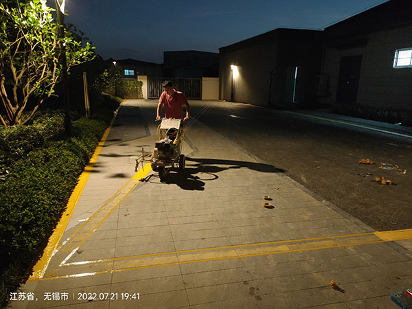 無(wú)錫道路劃線(xiàn),無(wú)錫道路劃線(xiàn)施工隊(duì)找飛揚(yáng)市政