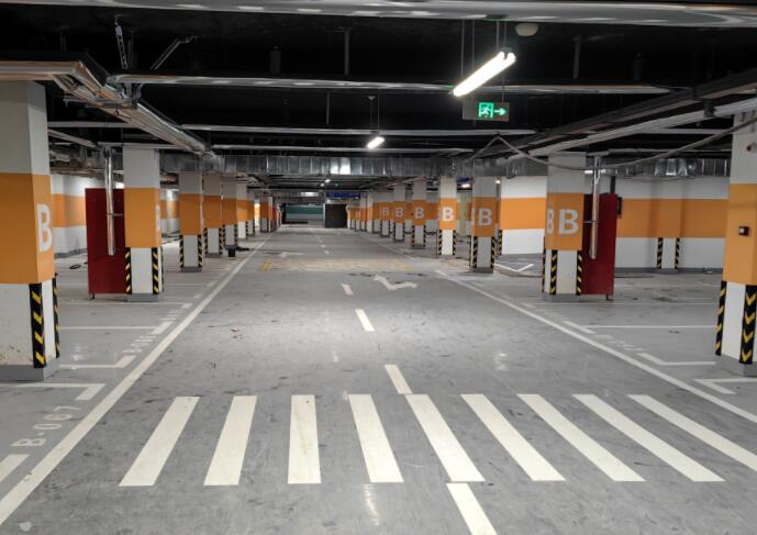 在南京做停車場(chǎng)劃線的時(shí)候有哪些步驟？飛揚(yáng)專業(yè)劃線多年